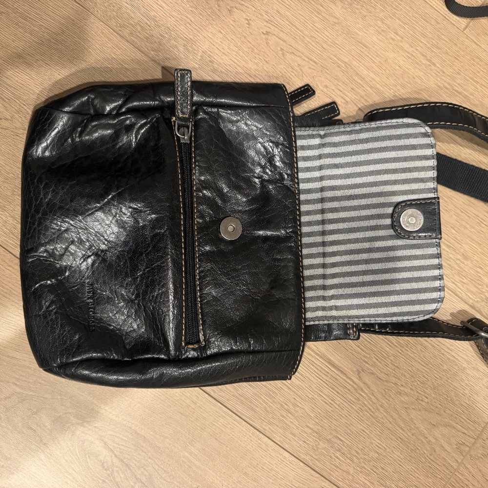JACK GEORGES Voyager Slim Crossbody Bag